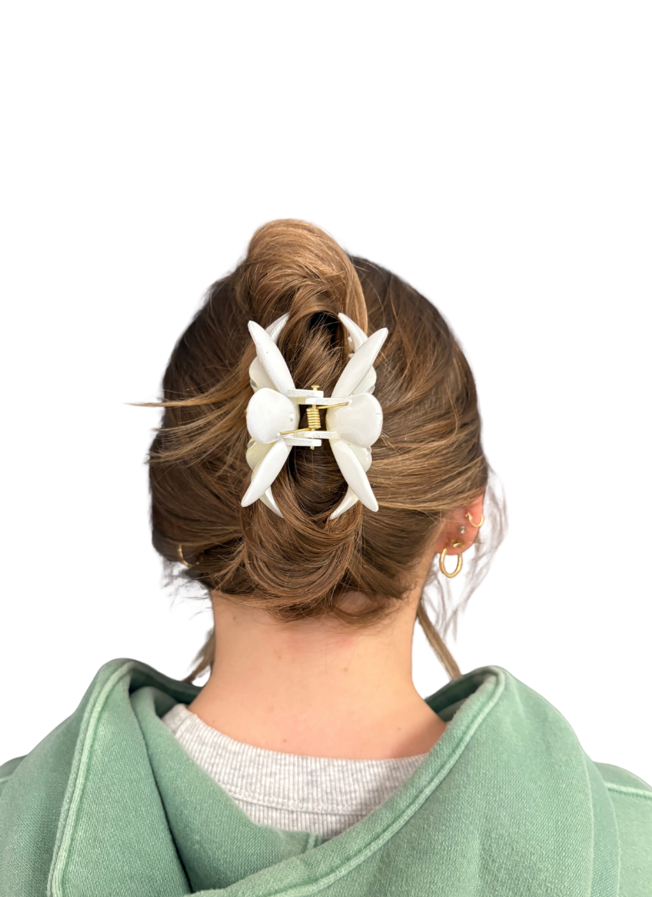 The Bailey Claw Clip